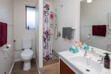 4/71 Hills Road, Edgeware