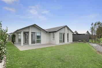 4 Slaney Lane, Pyes Pa