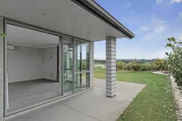 4 Slaney Lane, Pyes Pa