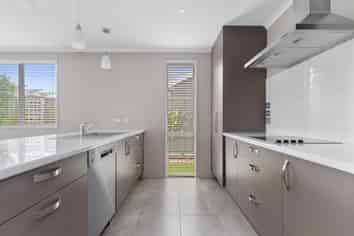 4 Slaney Lane, Pyes Pa
