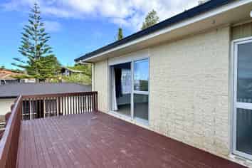 13 Eagle Place, Red Beach