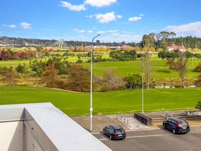 16/63 Kestev Drive, Flat Bush