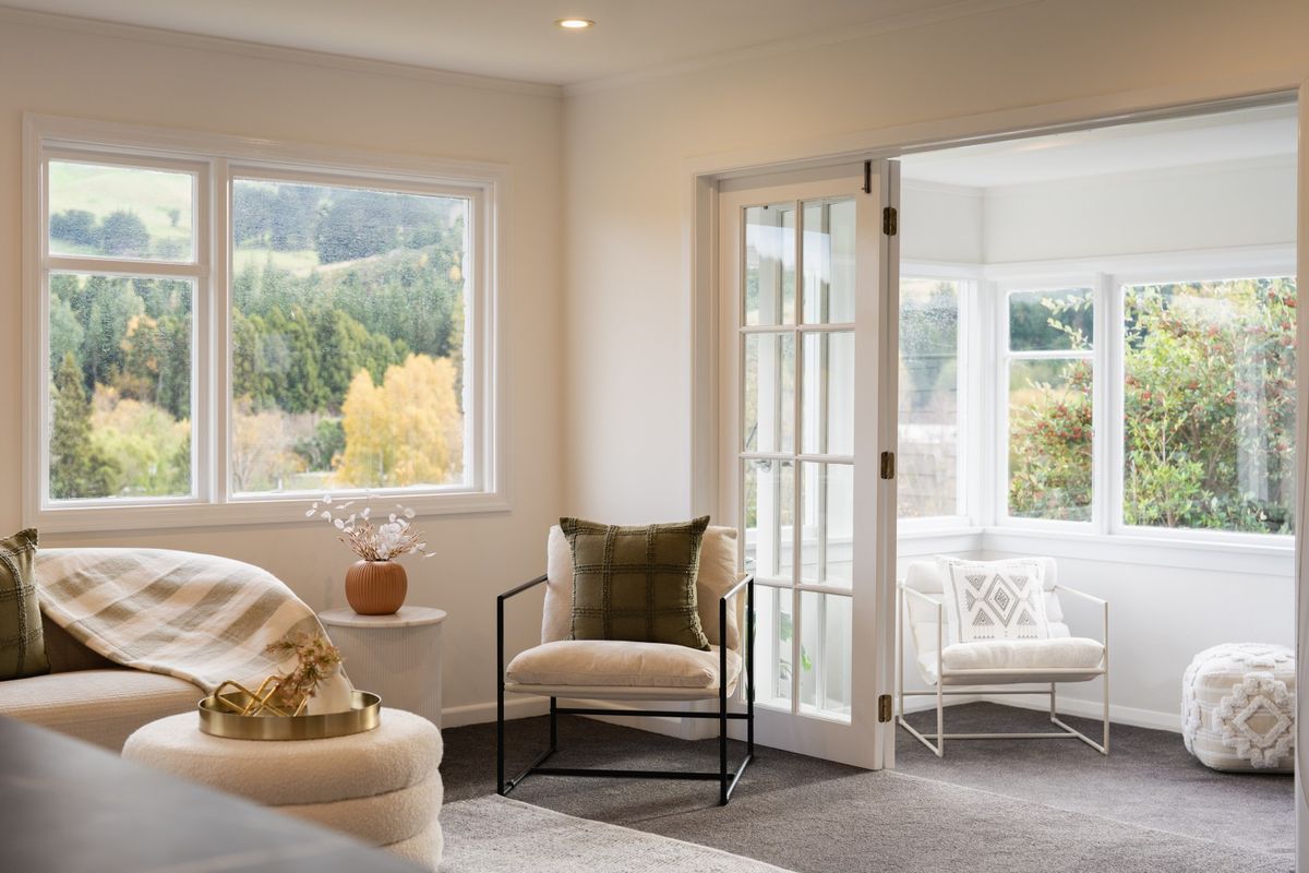 Freshly updated and move in ready! - Widok 4