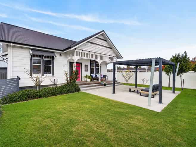 314 Townshend Street, Saint Leonards