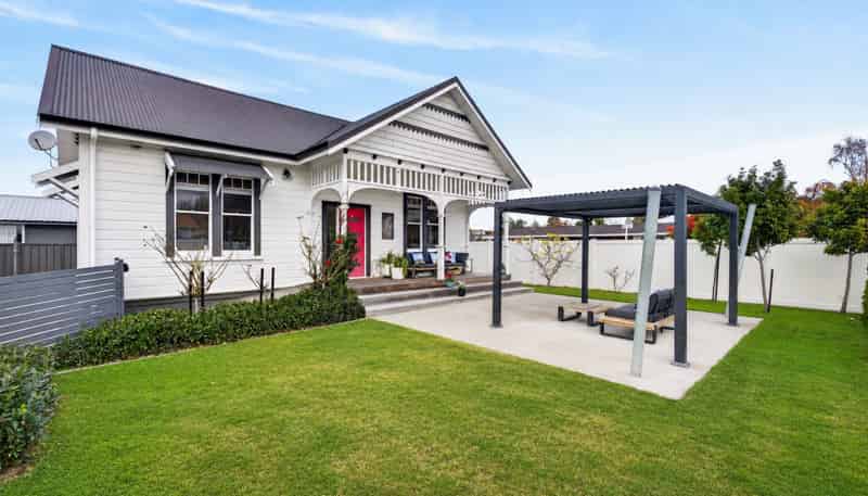 314 Townshend Street, Saint Leonards