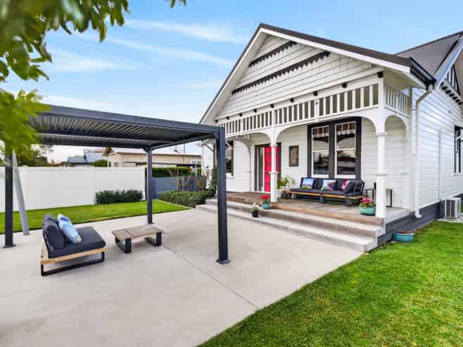 314 Townshend Street, Saint Leonards