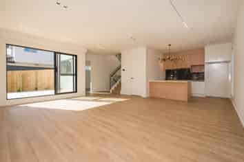 D/79 Archers Road, Hillcrest