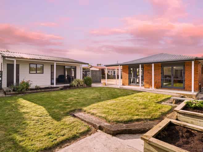 77 Beach Street, Waikouaiti