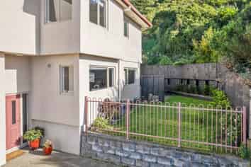 50 Erlestoke Crescent, Churton Park