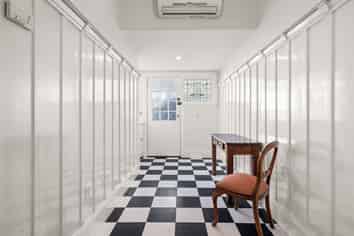 243 Edgeware Road, Saint Albans