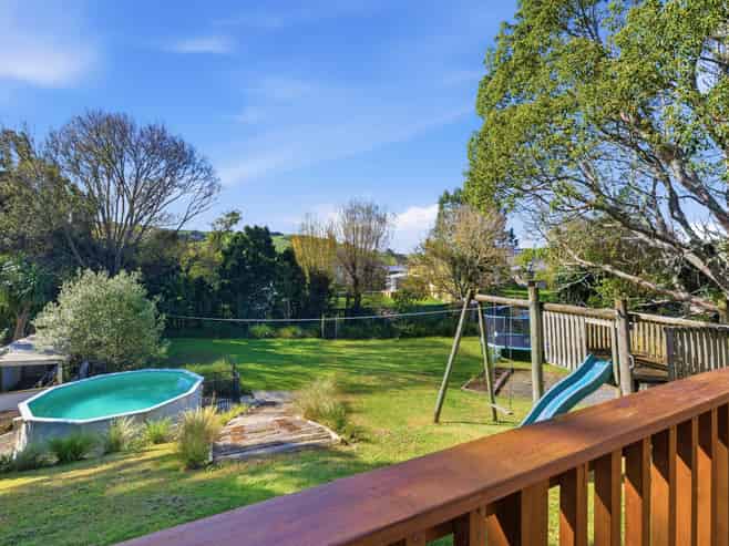 125 Awaroa Road, Helensville