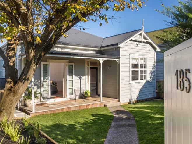 185 Carrington Road, Mount Albert