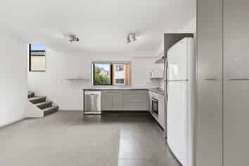 223/172 Mcleod Road, Te Atatu South