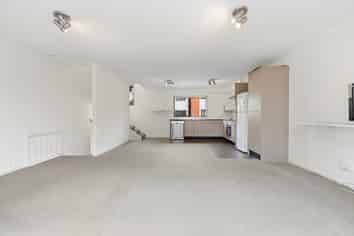 223/172 Mcleod Road, Te Atatu South