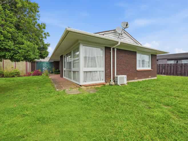 14 Meadowcourt Drive, Manukau