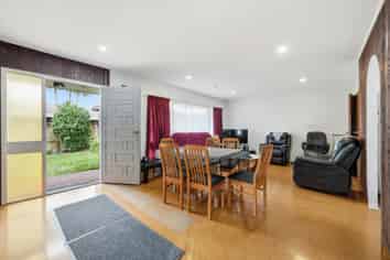 14 Meadowcourt Drive, Manukau