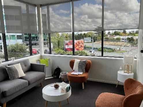Boutique Hamilton East Office 