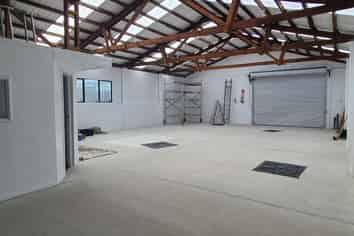 Flexible Warehouse, Office & Storage Solution