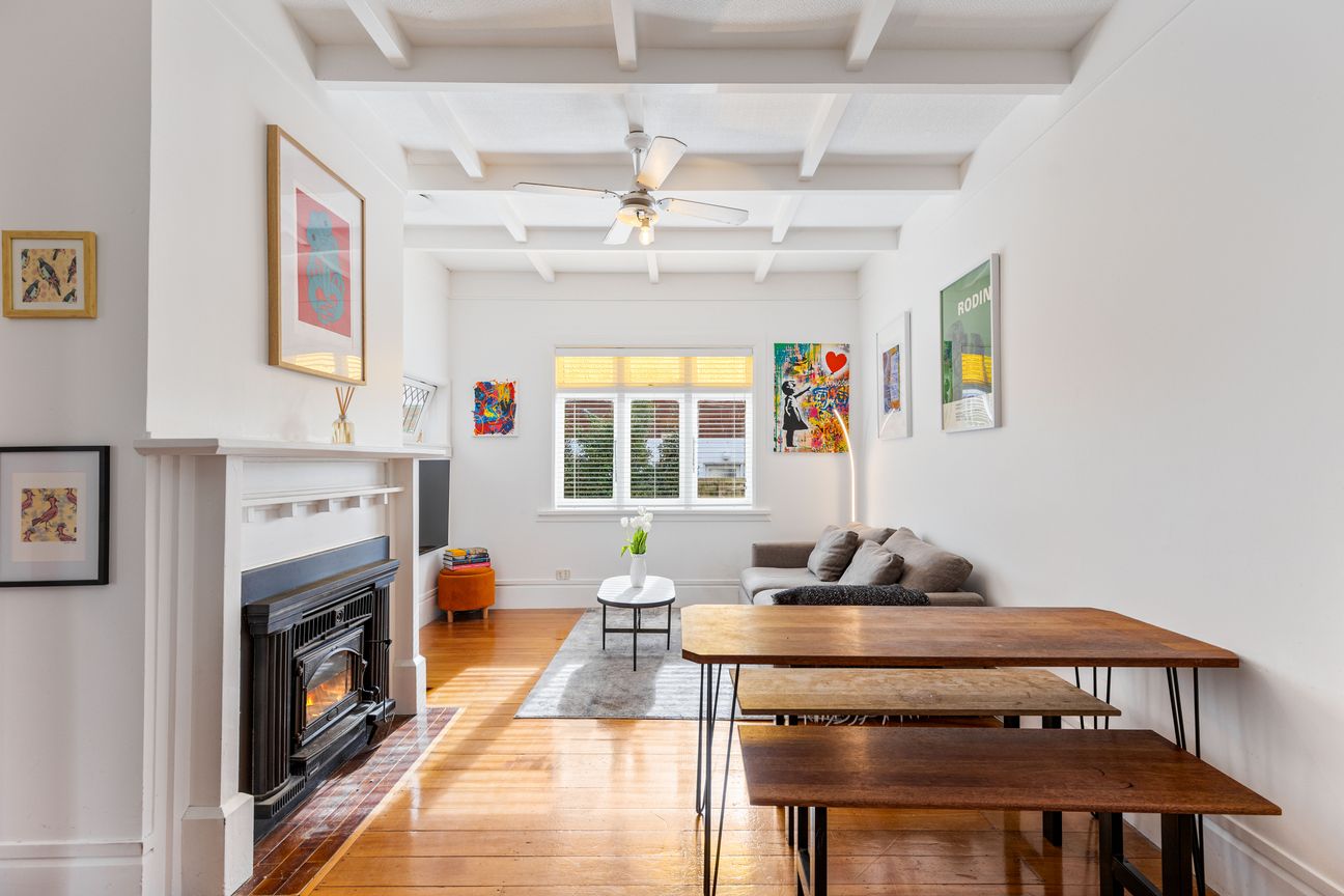 LOVE a character home? Come check me out. - Vista 6
