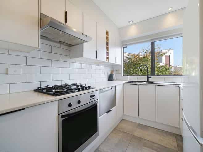 14 Puma Drive, Golflands