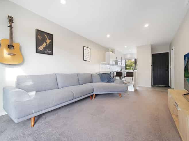 14 Puma Drive, Golflands