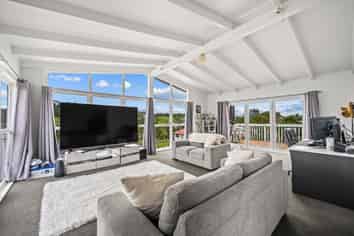 5 Hebe Lane, Maungaturoto