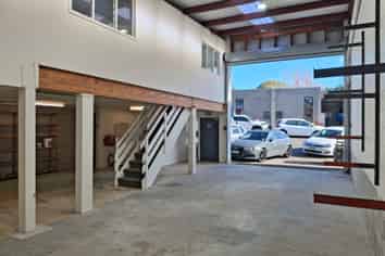 Tidy 176m2 Ashfield Industrial Unit 