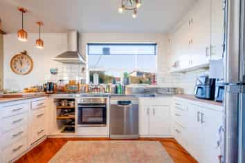 42 Tawa Street, Glenwood