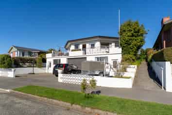 42 Tawa Street, Glenwood