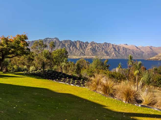 28 Evergreen Place, Sunshine Bay