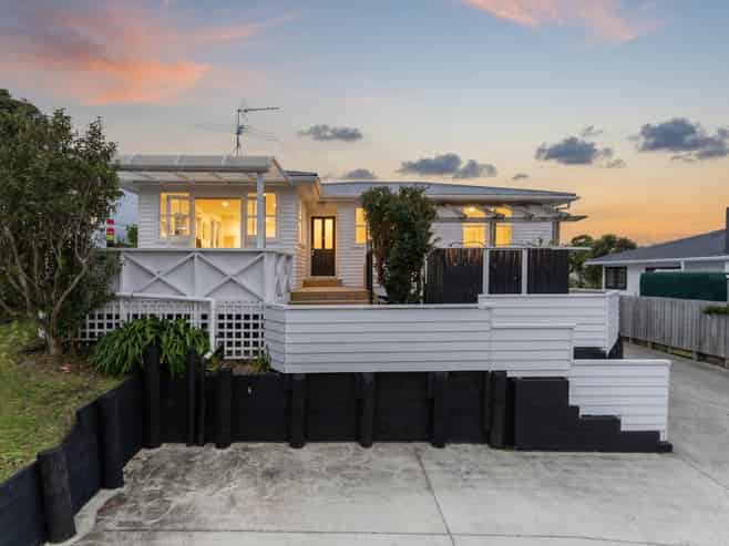 26 Cheval Drive, Totara Vale