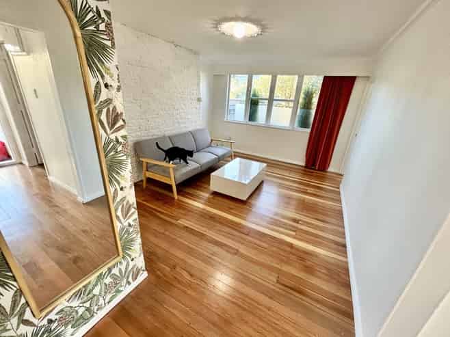 5 Johnston Grove, Taita