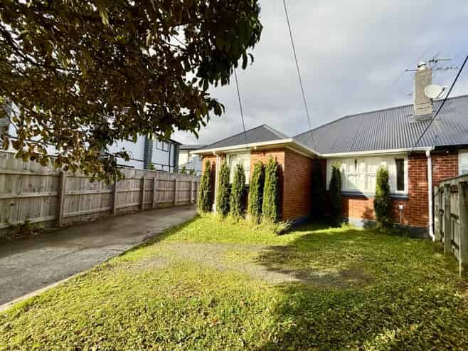 5 Johnston Grove, Taita