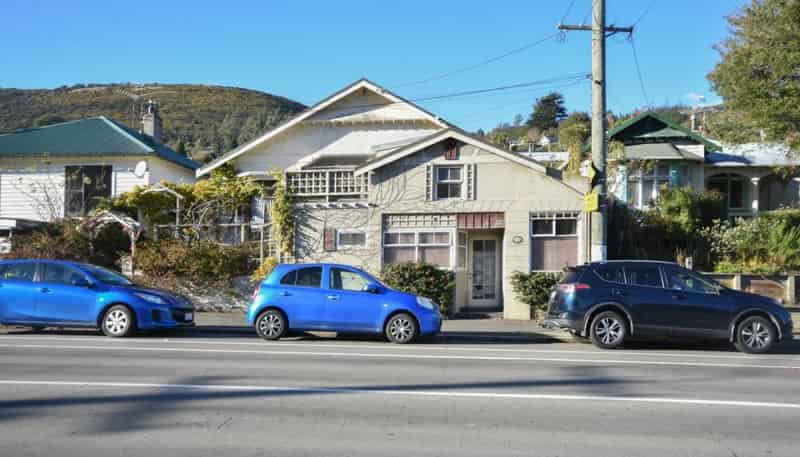 434 North Road, North East Valley