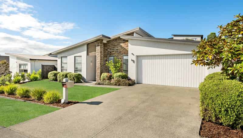 8 Doidge Street, Beachlands