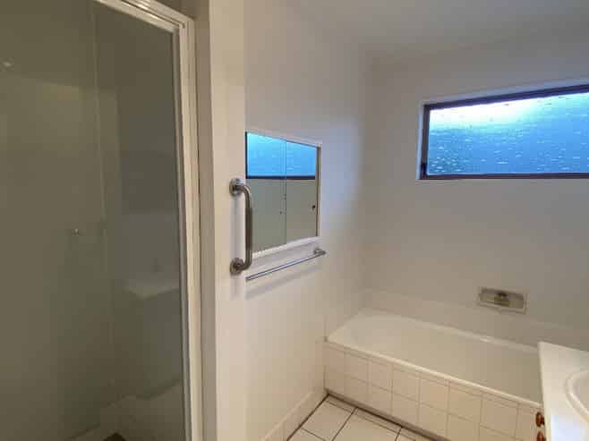 2/27 Islington Place, Tamatea