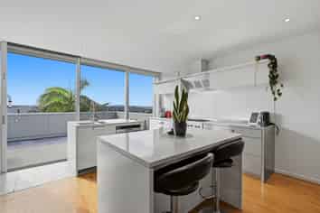148 Luckens Road, West Harbour