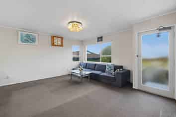 70 Archboyd Avenue, Mangere