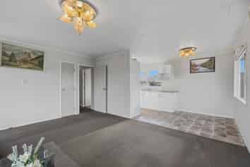 70 Archboyd Avenue, Mangere