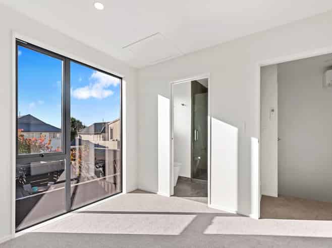 4/10 Seddon Street, Sydenham