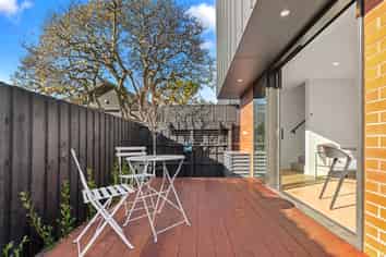 4/10 Seddon Street, Sydenham