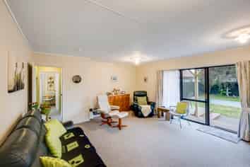 1002A Williams Street, Mahora