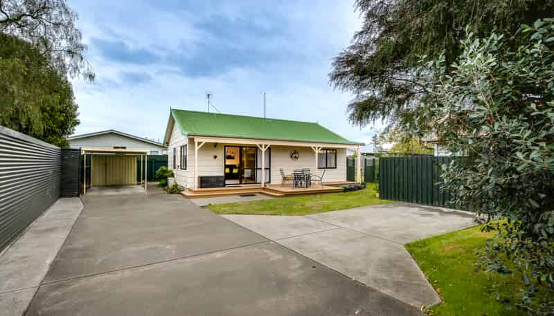 1002A Williams Street, Mahora