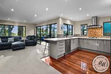 37 Paulownia Place, Totara Heights