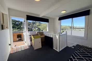 73B Airlie Road, Plimmerton