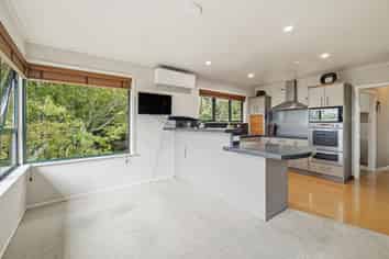 30 Sloane Avenue, Tihiotonga