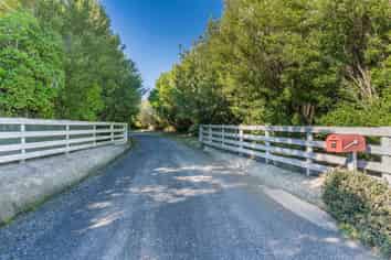 36 Blackhead Road, Concord