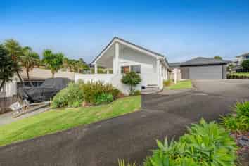 11 Kestrel Heights, Arkles Bay