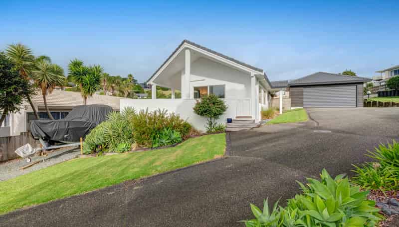 11 Kestrel Heights, Arkles Bay