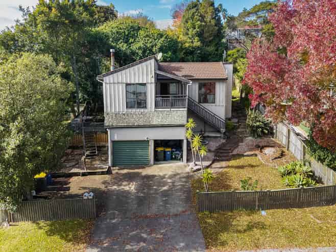 81 Oaktree Avenue, Browns Bay